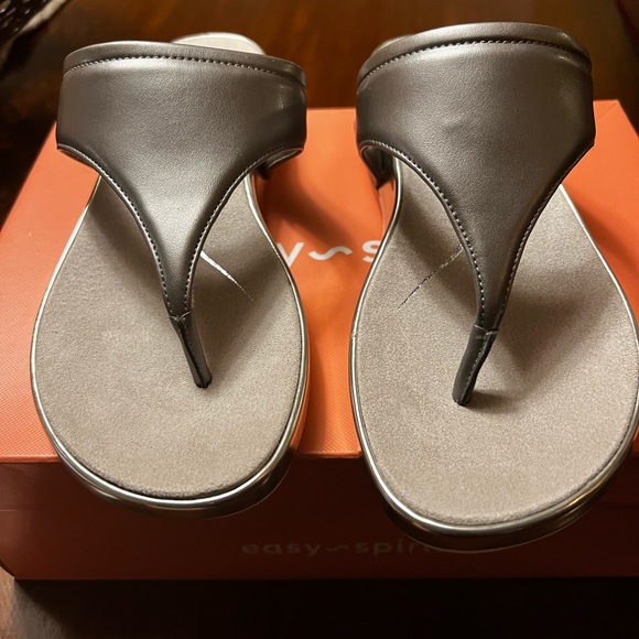 Easy Spirit Shoes Easy Spirit Silver Sandals Poshmark